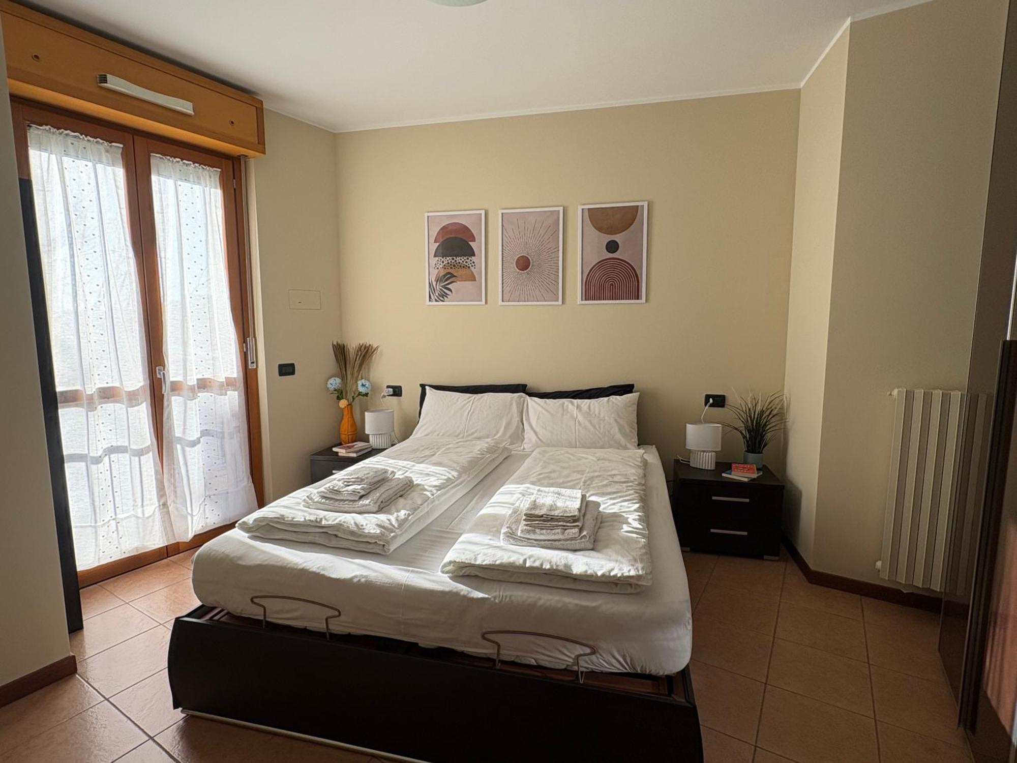 Appartamento Spazio Breda - Free Garage, Metro M1, Balcony *